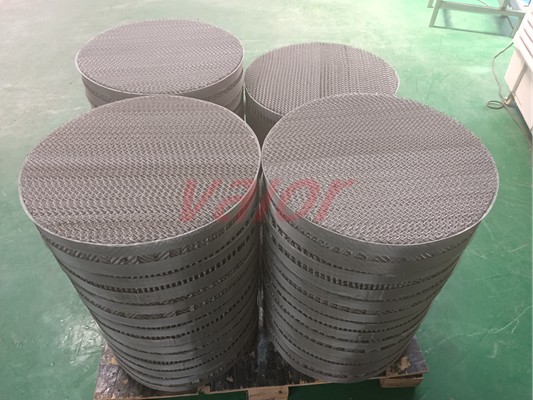 Some pieces of CY700 wire mesh structured packing are ready on a pallet.